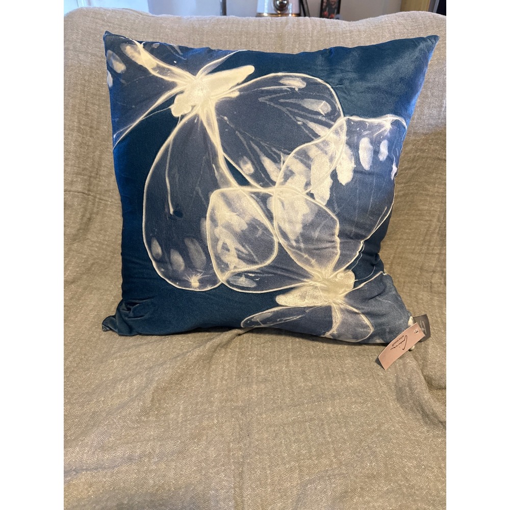Aviva Stanoff Monarch Ombre Twilight On Ivoire Signature Velvet Pillow 20"x20"